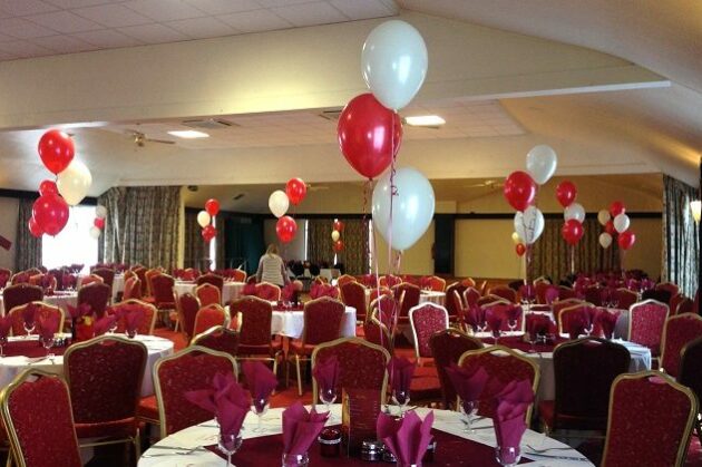 Party Table Balloon Decoration