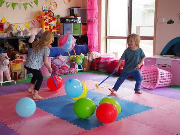 5 Indoor Games For Kids Using Balloons