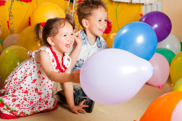 Balloon games for kids, balloon games, balloons, kids birthday party, kids birthday, games for birthday party